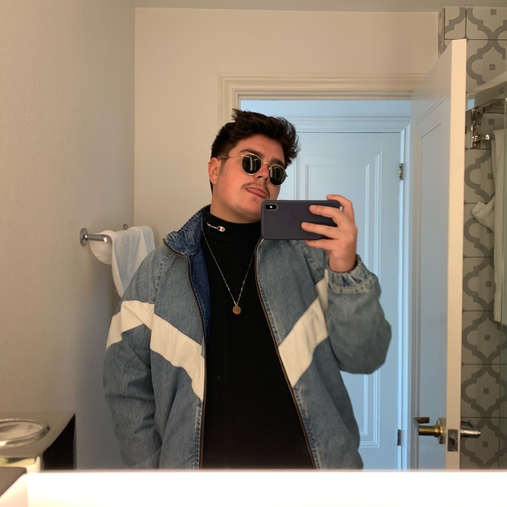 Meet your Posher, Giovanni